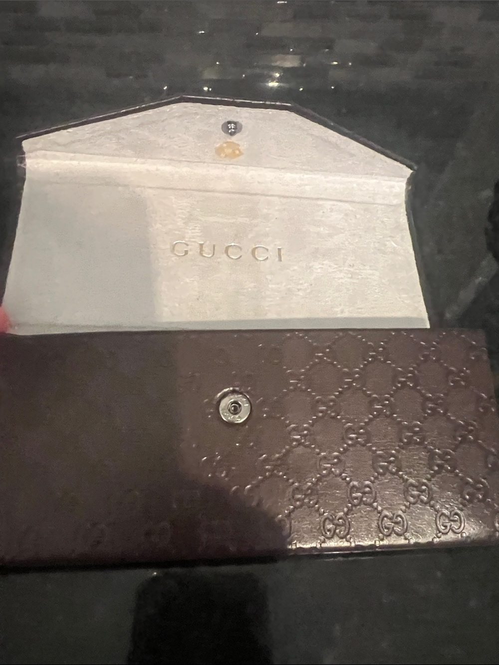 Gucci Black Oversized Women's Sunglasses - Picture 5 of 6
